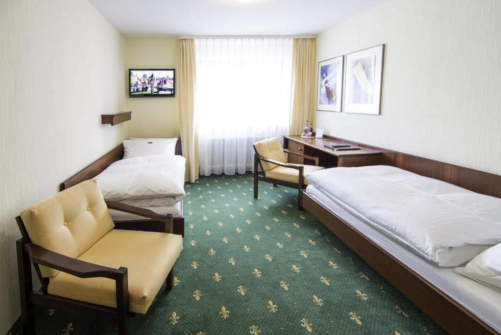 טובינגן Hotel Am Kupferhammer מראה חיצוני תמונה